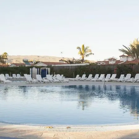Apartment En Complejo Tamaran - *